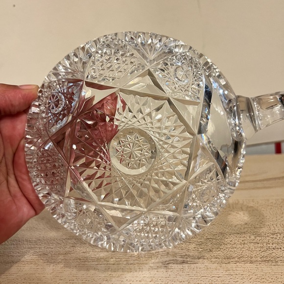 Clear crystal candy/trinket/candle holder with handle dish - Picture 5 of 8